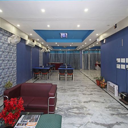 Oyo 576 Hotel Shree Kanta Residency غورغاون المظهر الخارجي الصورة
